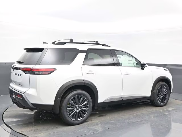 2026 Everest White Pearl Tricoat Nissan Pathfinder SL 4X4 SUV