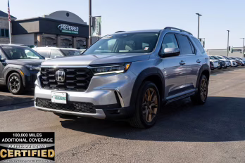 2024 Lunar Silver Metallic Honda Pilot Touring AWD SUV