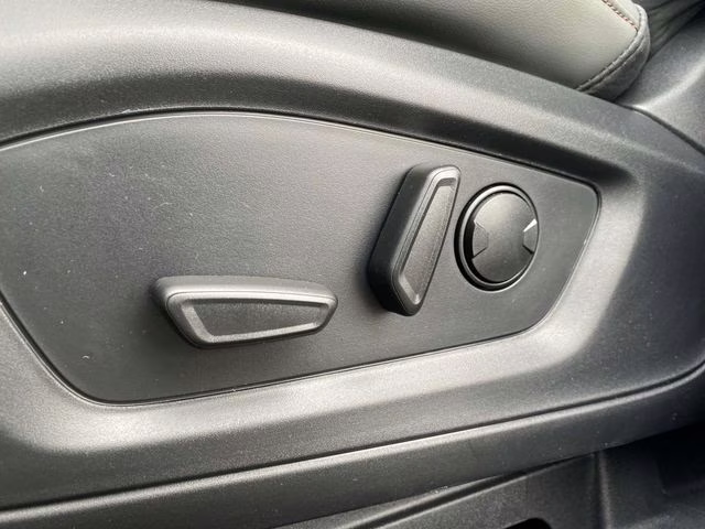 2026 White Metallic Ford Explorer Active RWD SUV