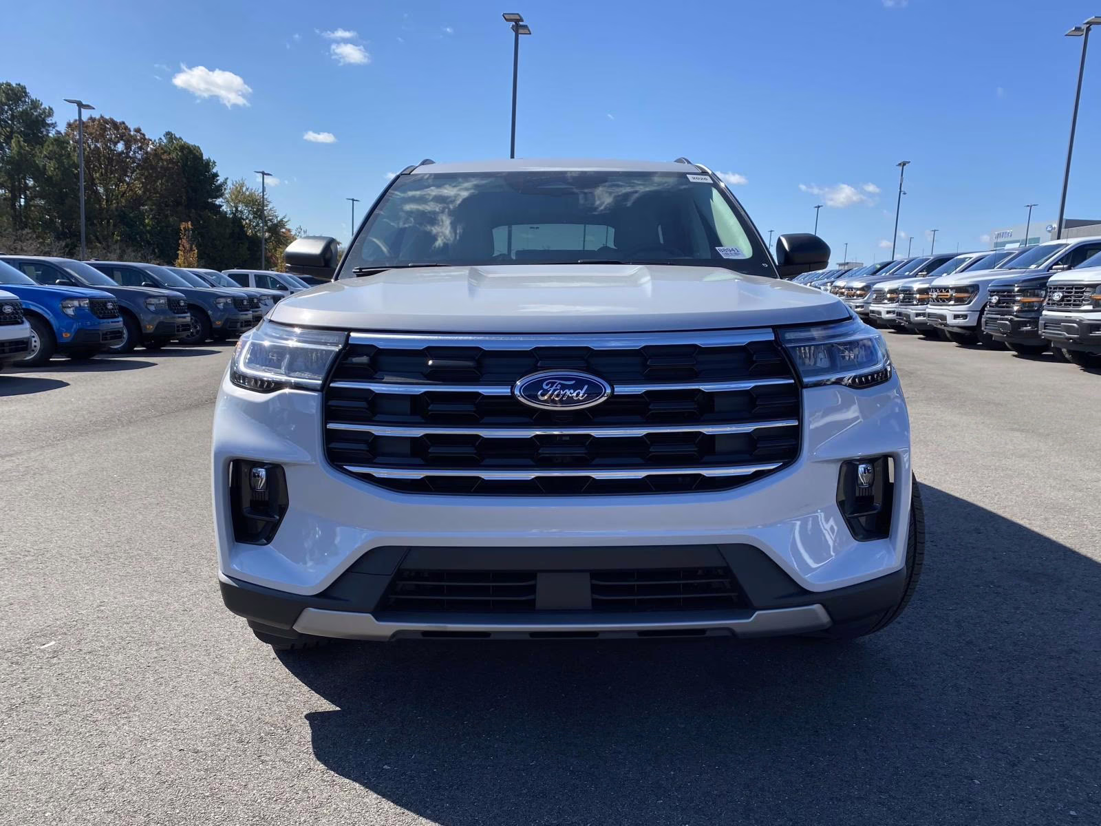 2026 White Metallic Ford Explorer Active RWD SUV