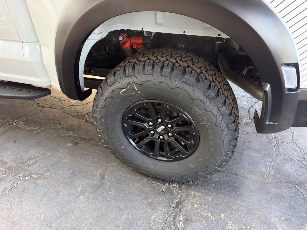 2026 Oxford White Ford F-150 Raptor 4X4 Truck