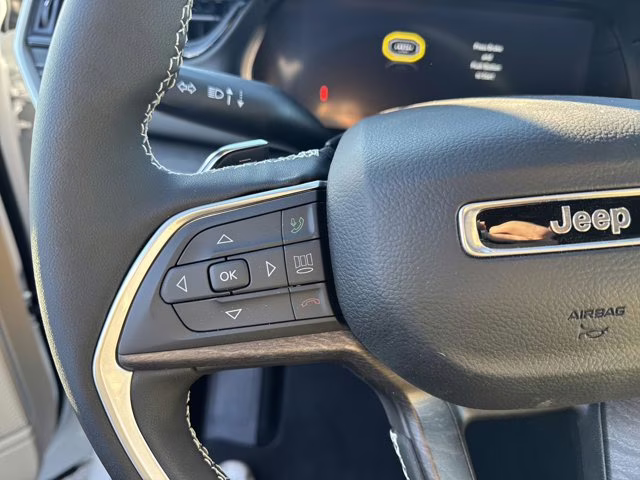 2026 Bright White Clearcoat Jeep Grand Cherokee Limited RWD SUV