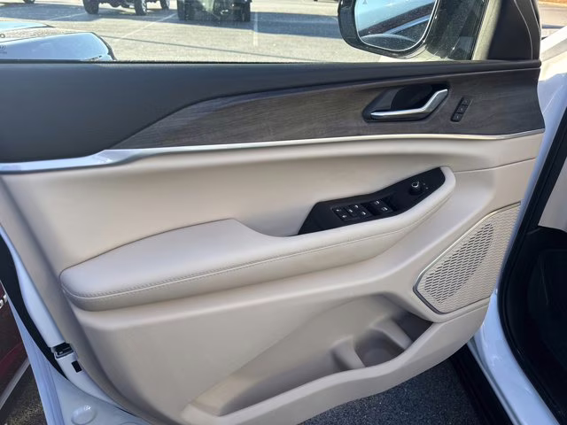 2026 Bright White Clearcoat Jeep Grand Cherokee Limited RWD SUV