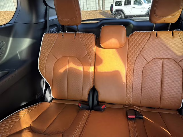 2026 Bright White Clearcoat Chrysler Pacifica Pinnacle AWD Van