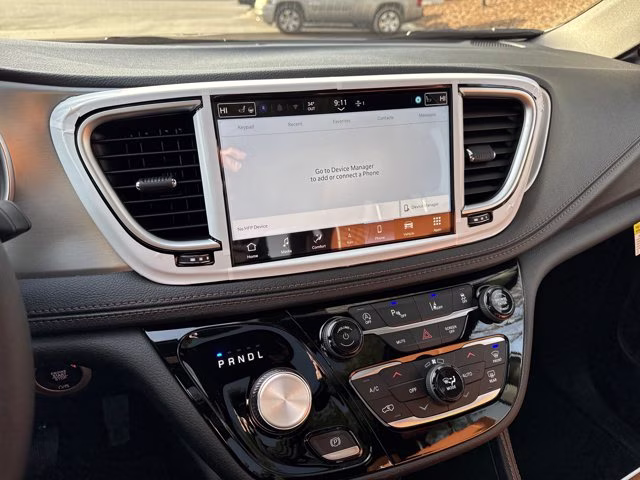 2026 Bright White Clearcoat Chrysler Pacifica Pinnacle AWD Van