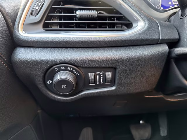 2026 Bright White Clearcoat Chrysler Pacifica Pinnacle AWD Van