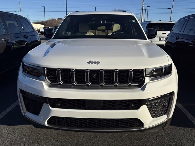 2026 Bright White Clearcoat Jeep Grand Cherokee Limited RWD SUV