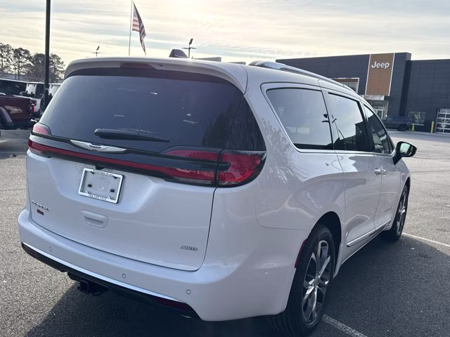 2026 Bright White Clearcoat Chrysler Pacifica Pinnacle AWD Van