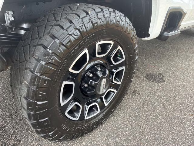 2024 White Metallic Ford Super Duty F-250 SRW Platinum 4X4 Truck