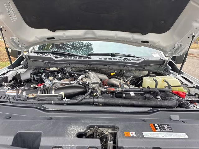 2024 White Metallic Ford Super Duty F-250 SRW Platinum 4X4 Truck