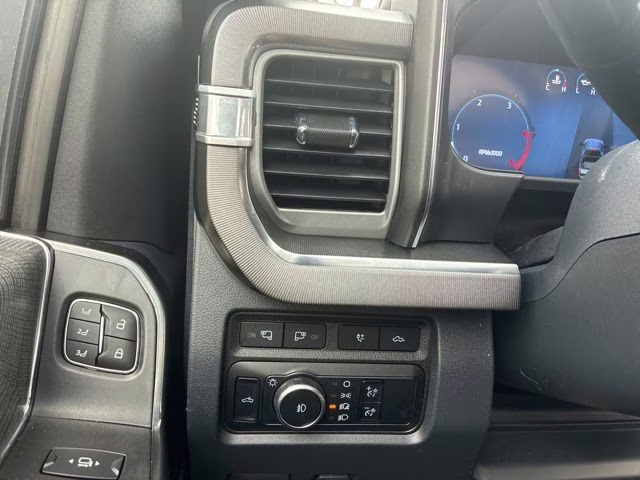 2024 White Metallic Ford Super Duty F-250 SRW Platinum 4X4 Truck