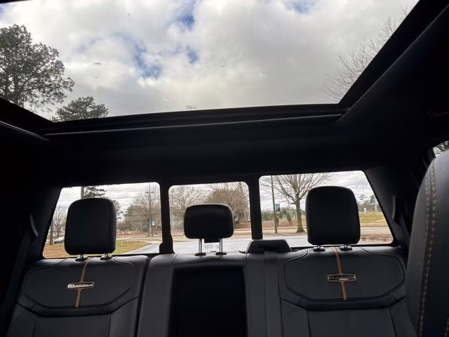 2024 White Metallic Ford Super Duty F-250 SRW Platinum 4X4 Truck