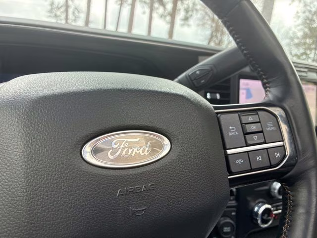 2024 White Metallic Ford Super Duty F-250 SRW Platinum 4X4 Truck