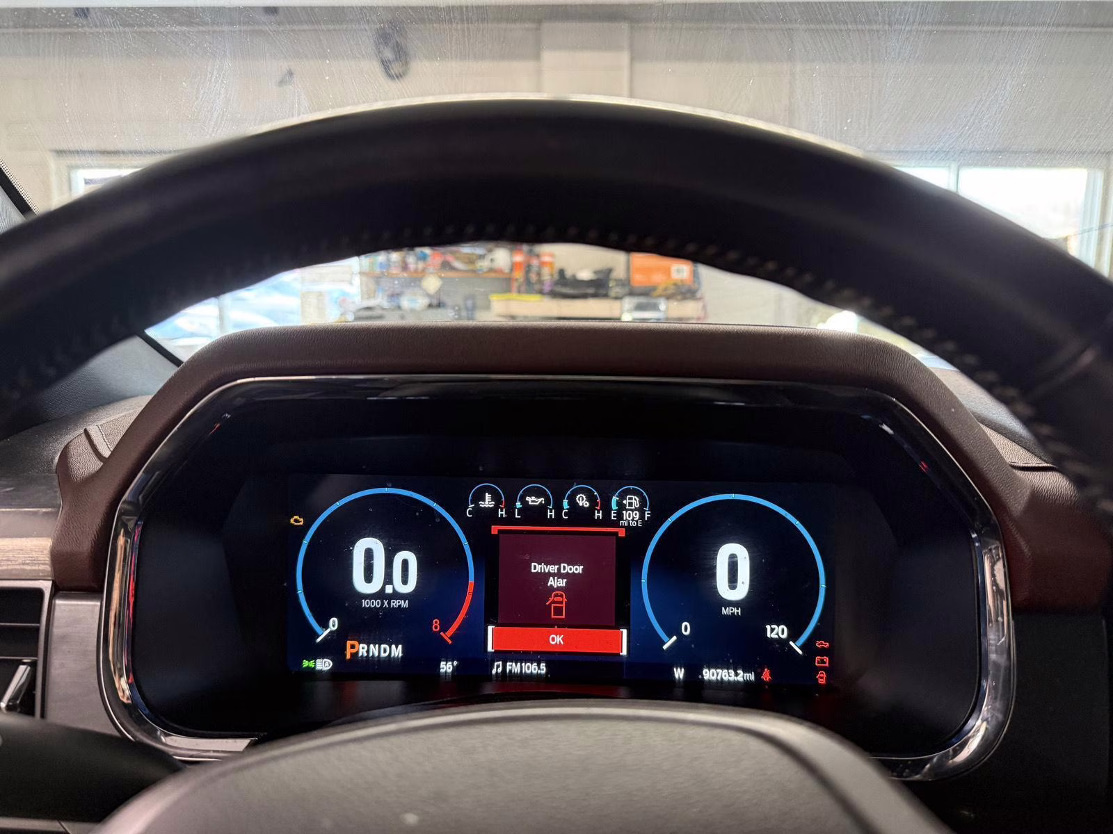 2022 Silver Ford F150 SUPERCREW LARIAT 4X4 Truck