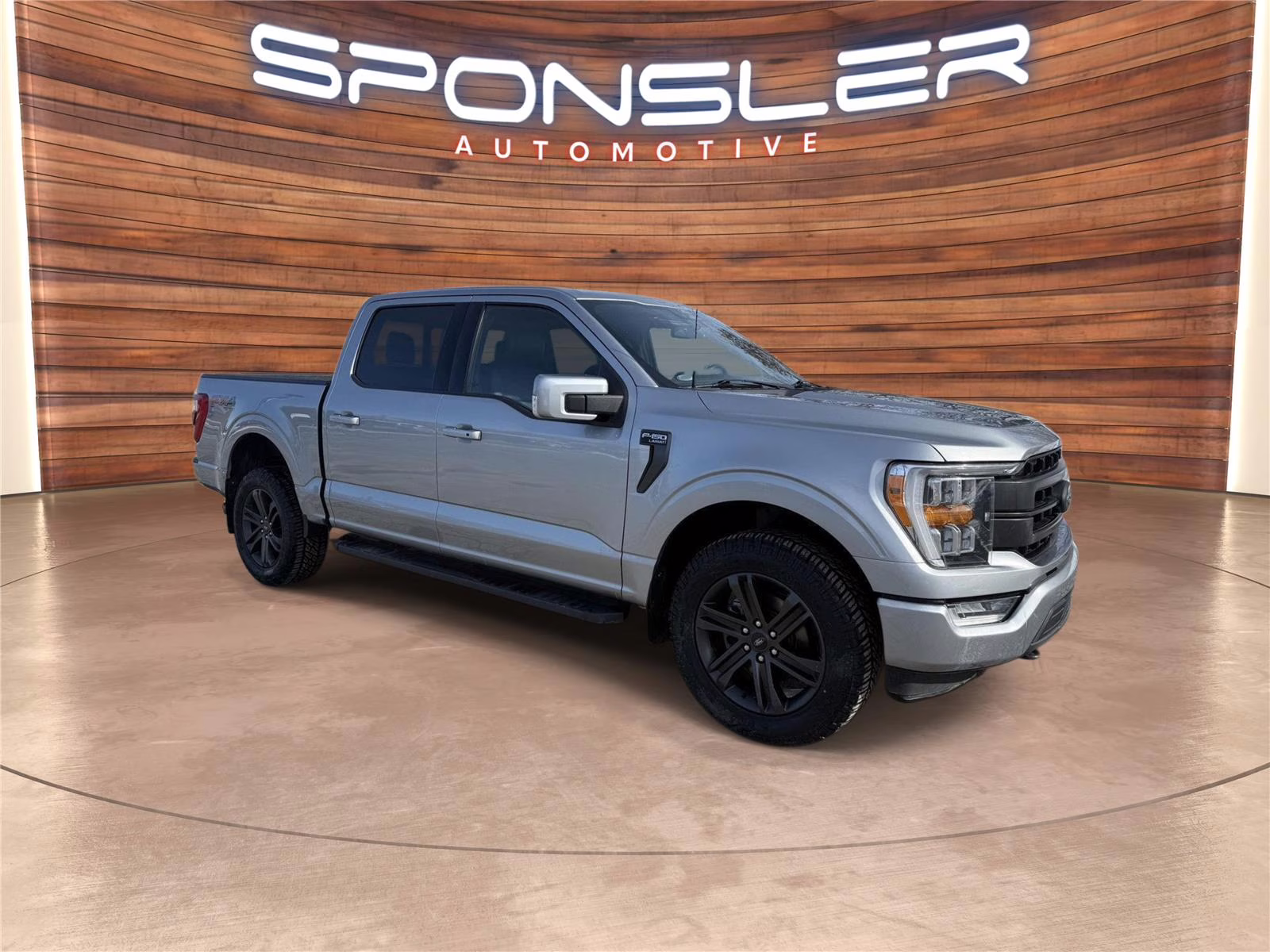 2022 Silver Ford F150 SUPERCREW LARIAT 4X4 Truck