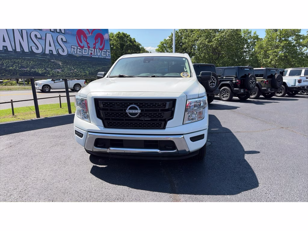 2023 Glacier White Nissan Titan SV 4X4 Truck