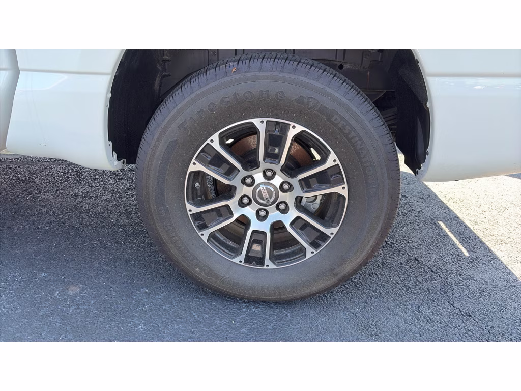 2023 Glacier White Nissan Titan SV 4X4 Truck