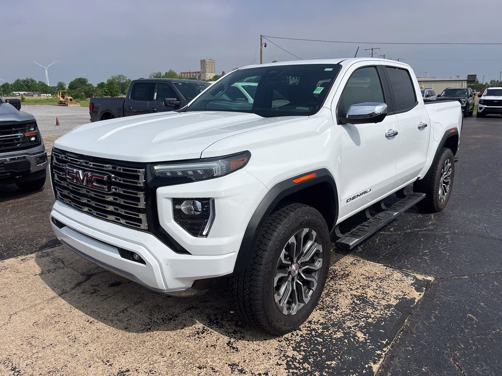 2025 Summit White GMC Canyon 4WD Denali 4X4 Truck