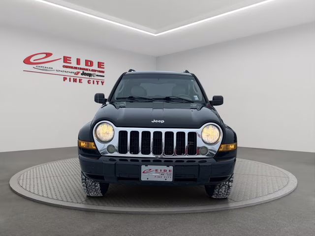 2005 Black Clearcoat Jeep Liberty Limited 4X4 SUV