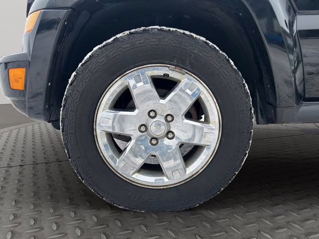 2005 Black Clearcoat Jeep Liberty Limited 4X4 SUV