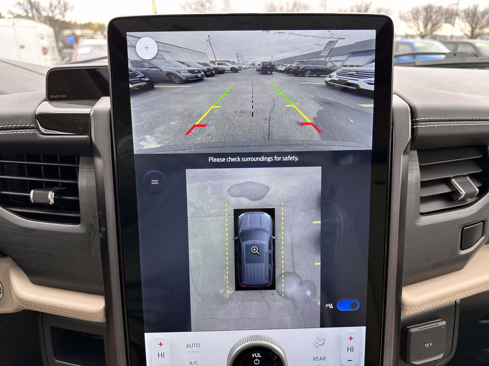 2023 Star White Metallic Tri-Coat Ford Expedition Platinum 4x4 4X4 SUV