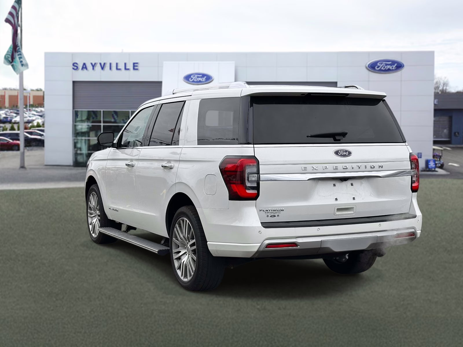 2023 Star White Metallic Tri-Coat Ford Expedition Platinum 4x4 4X4 SUV