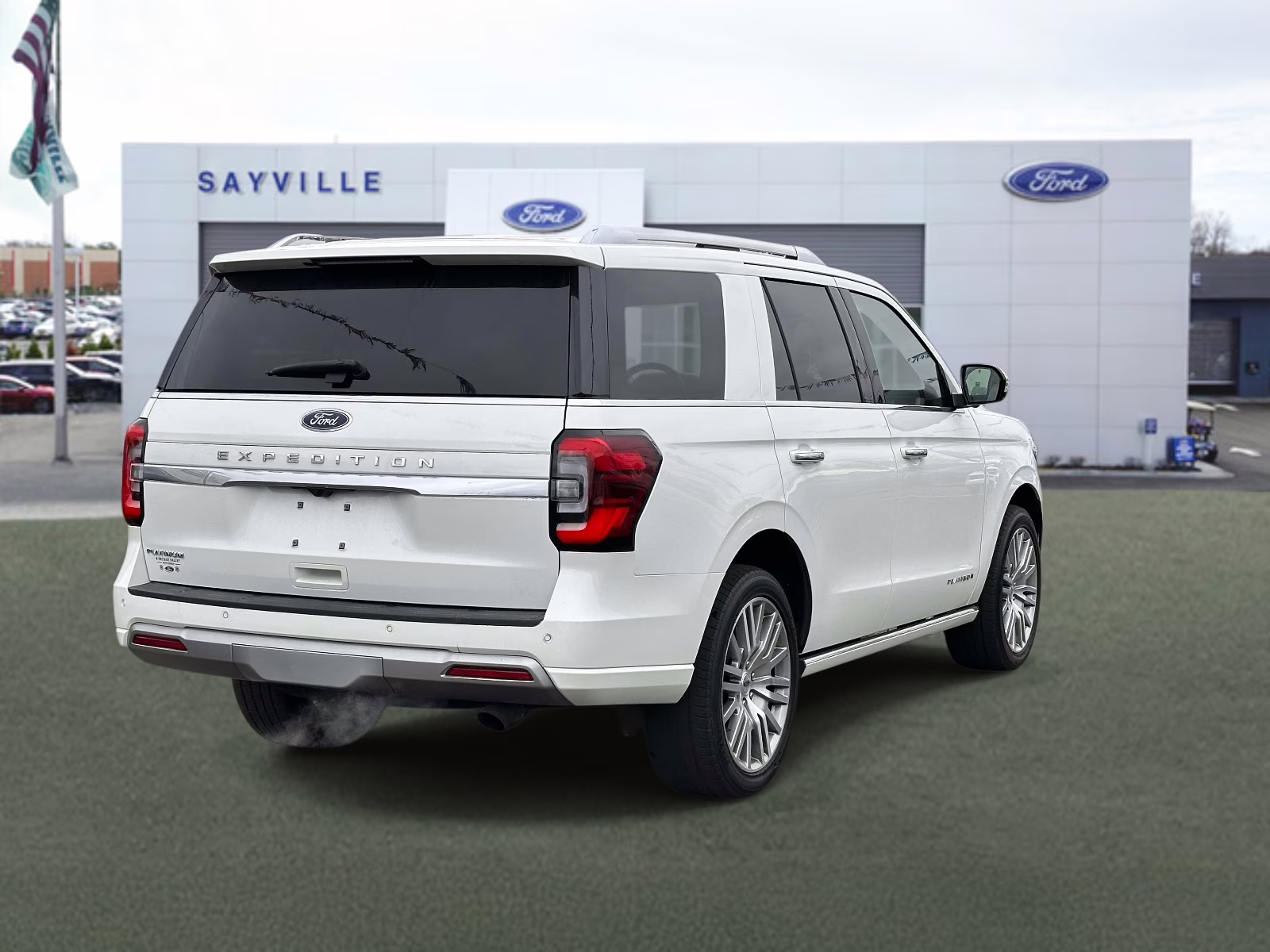 2023 Star White Metallic Tri-Coat Ford Expedition Platinum 4x4 4X4 SUV