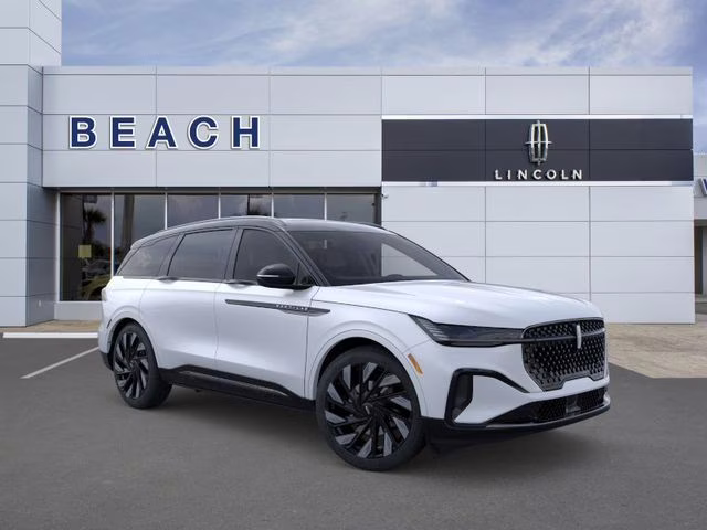 2026 White Platinum Lincoln Nautilus Reserve AWD SUV