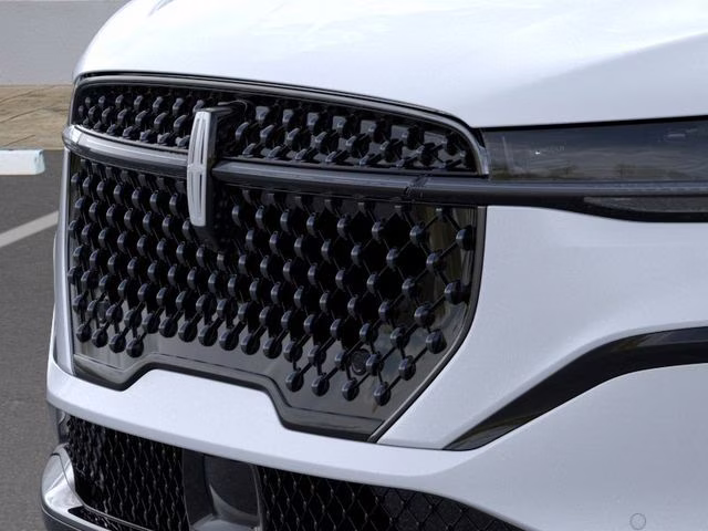 2026 White Platinum Lincoln Nautilus Reserve AWD SUV