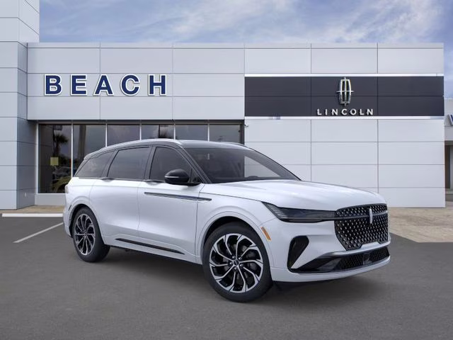 2026 White Platinum Metallic Tri-Coat Lincoln Nautilus Reserve AWD SUV