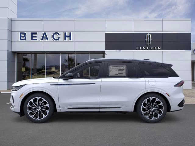 2026 White Platinum Metallic Tri-Coat Lincoln Nautilus Reserve AWD SUV