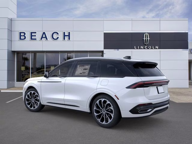 2026 White Platinum Metallic Tri-Coat Lincoln Nautilus Reserve AWD SUV