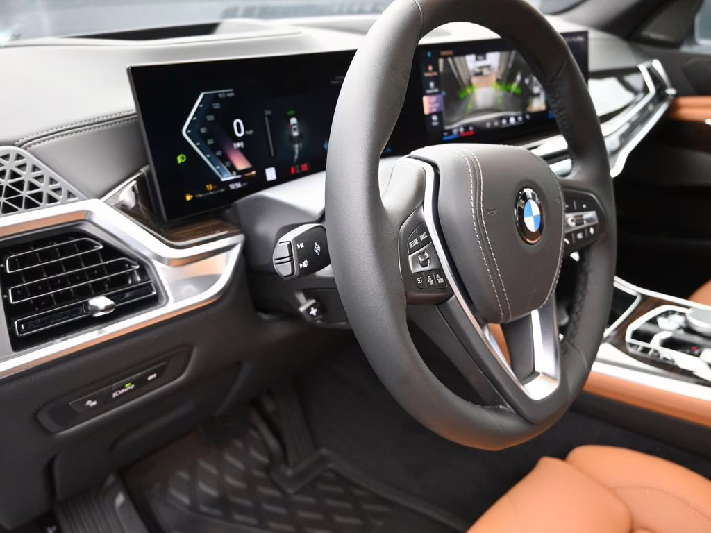 2026 Mineral White Metallic BMW X5 xDrive40i AWD SUV