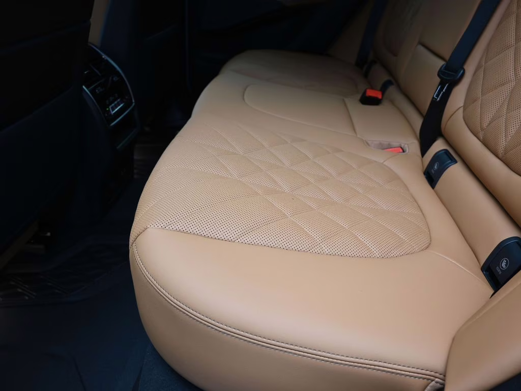 2026 Mineral White Metallic BMW X5 xDrive40i AWD SUV