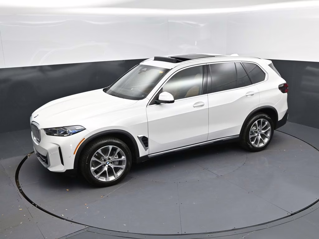 2026 Mineral White Metallic BMW X5 xDrive40i AWD SUV