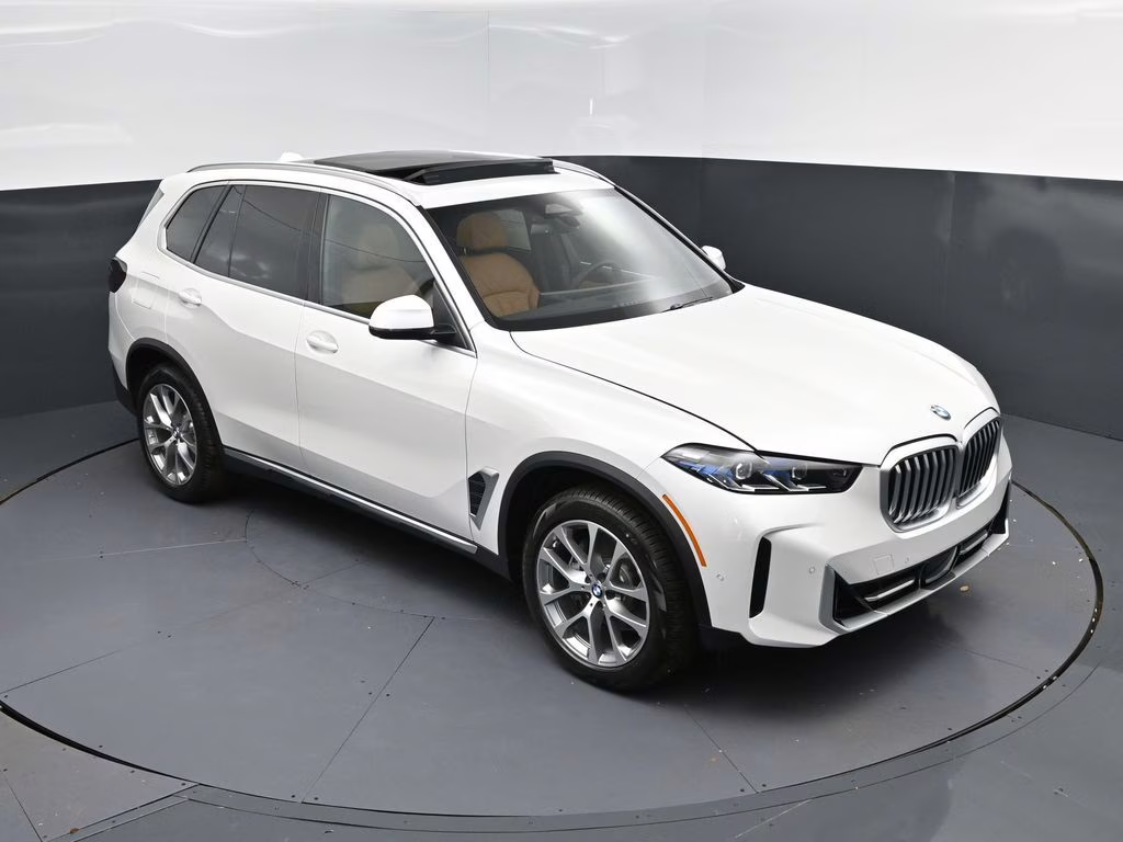 2026 Mineral White Metallic BMW X5 xDrive40i AWD SUV