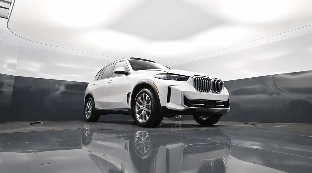 2026 Mineral White Metallic BMW X5 xDrive40i AWD SUV