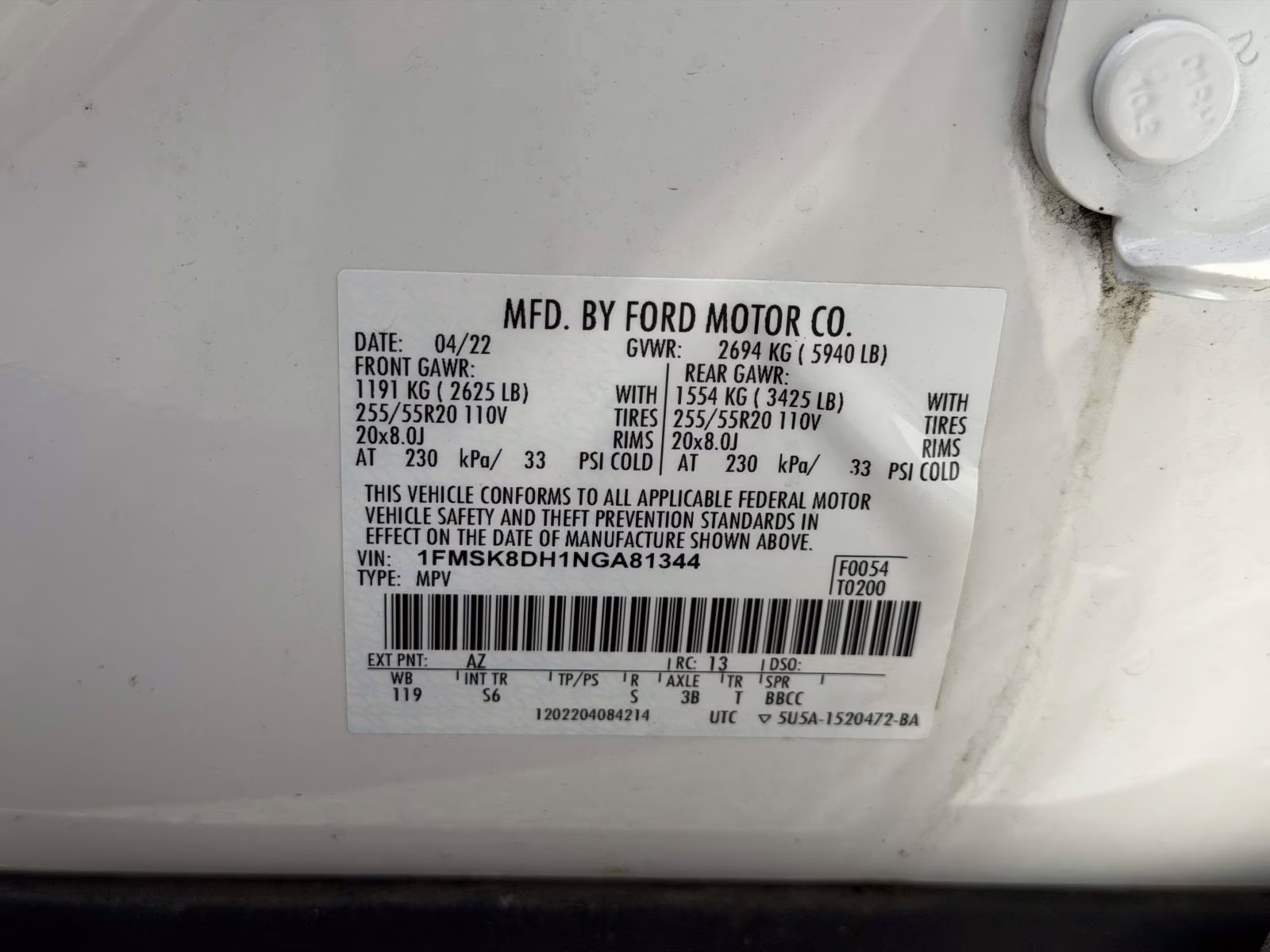 2022 White Ford Explorer XLT 4WD 4X4 SUV