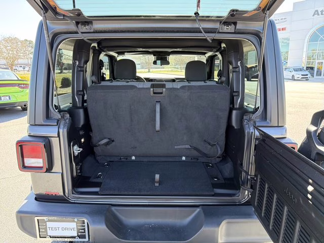 2024 Granite Crystal Metallic Clearcoat Jeep Wrangler Sport S 4X4 Convertible