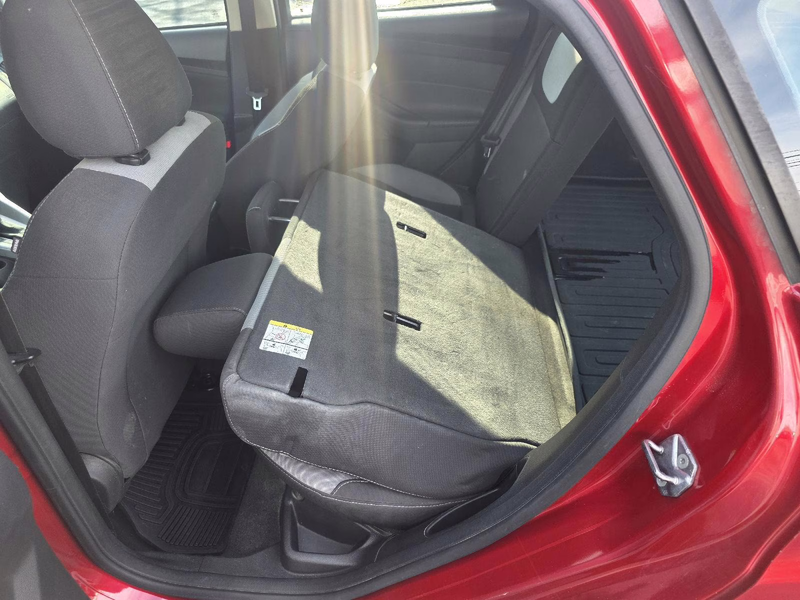 2012 Red Candy Metallic Tinted Clearcoat Ford Focus SE FWD Hatchback