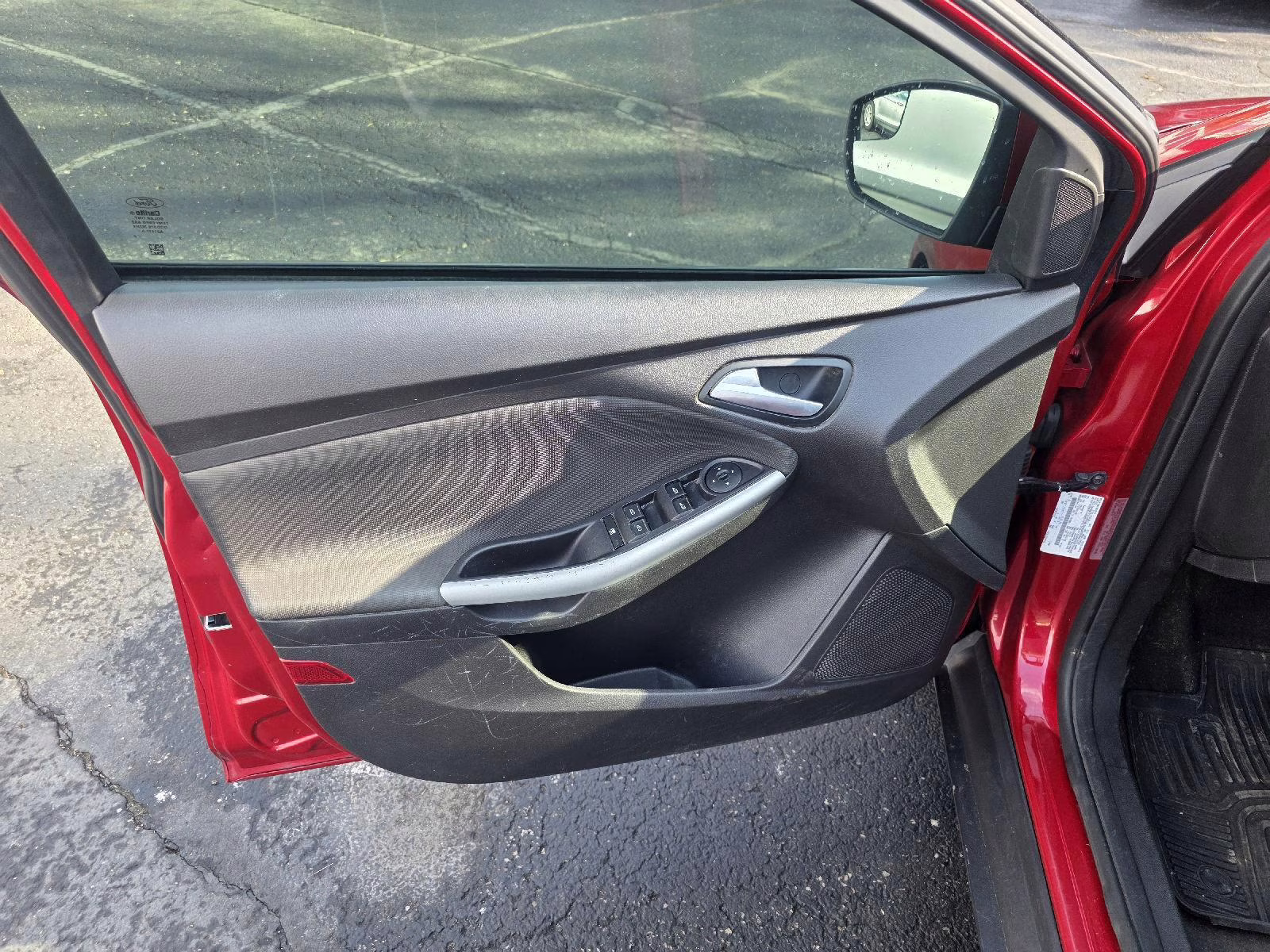 2012 Red Candy Metallic Tinted Clearcoat Ford Focus SE FWD Hatchback