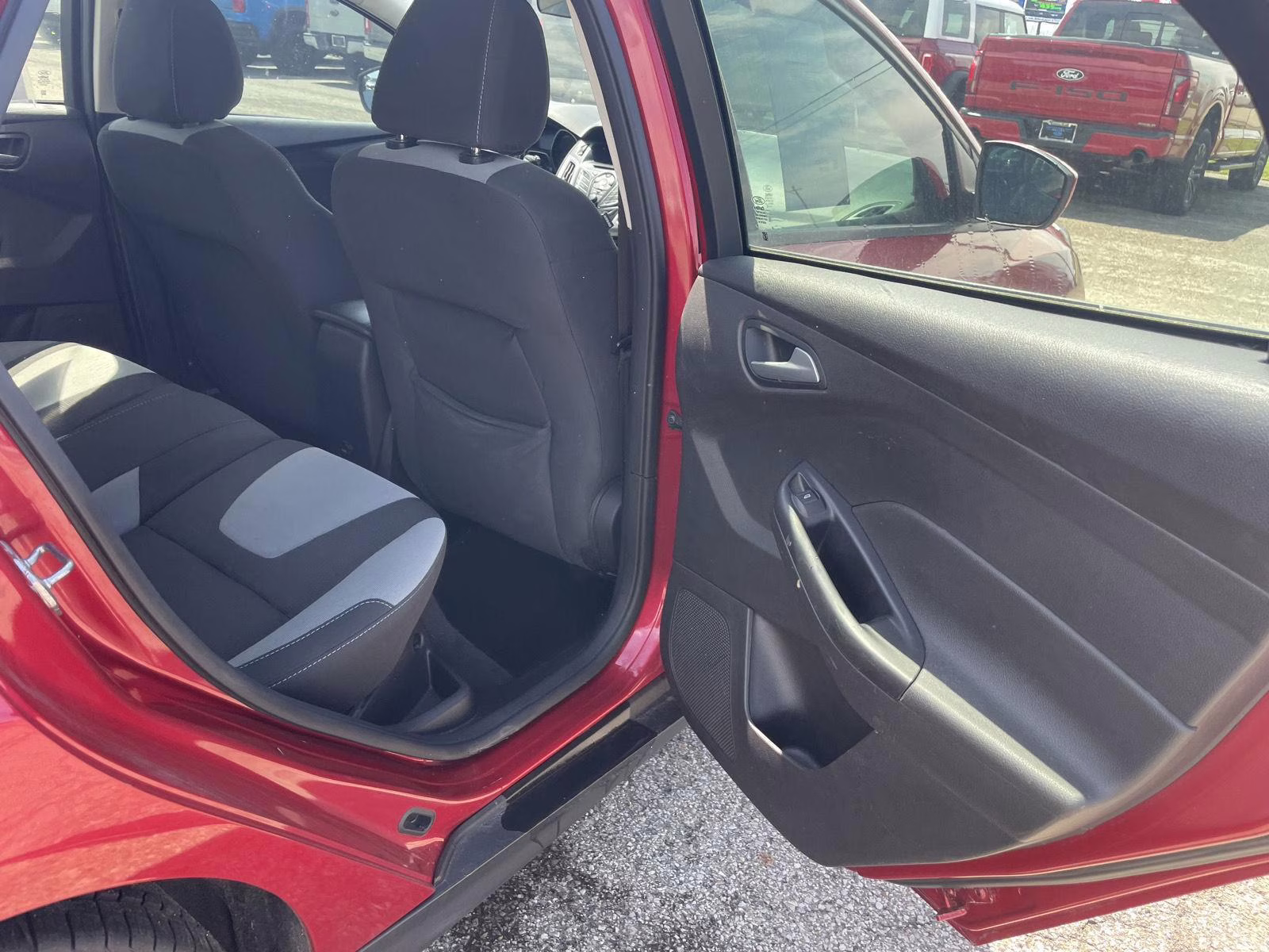 2012 Red Candy Metallic Tinted Clearcoat Ford Focus SE FWD Hatchback