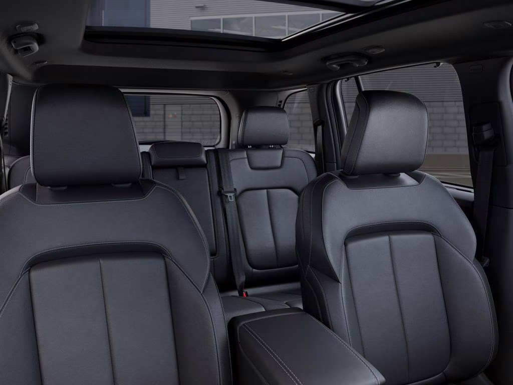 2026 Bright White Clearcoat Jeep Grand Cherokee Limited 4X4 SUV