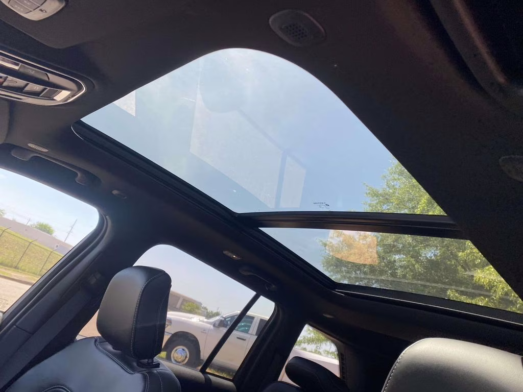 2026 Velvet Red Pearlcoat Jeep Grand Cherokee Limited 4X4 SUV