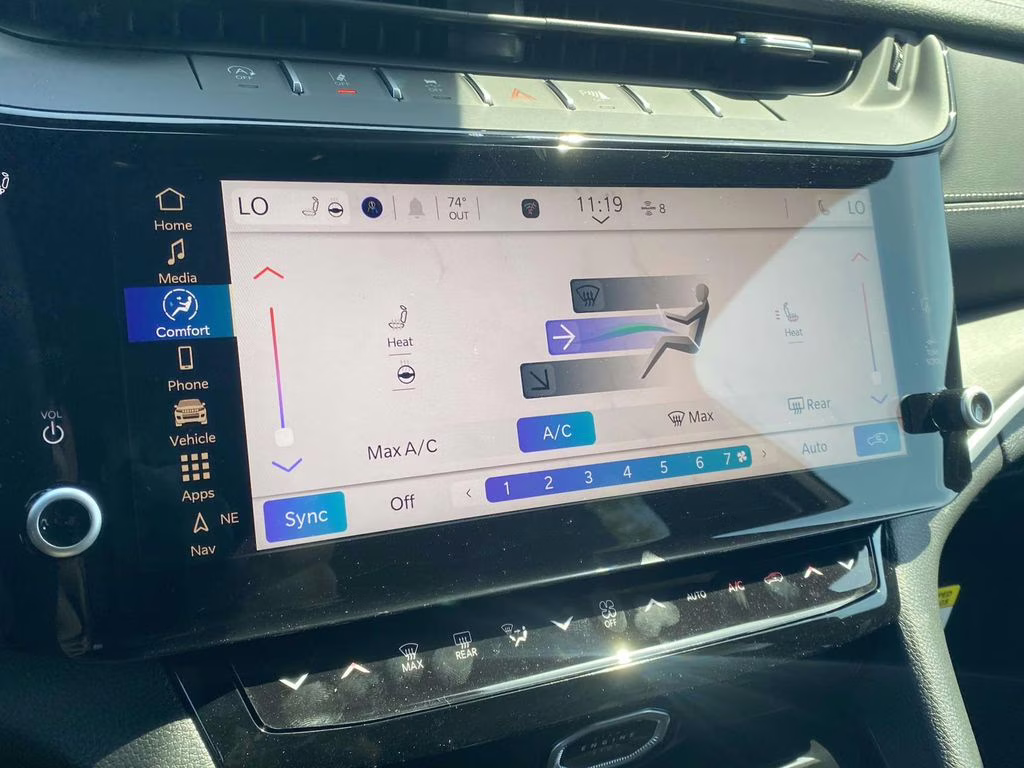 2026 Velvet Red Pearlcoat Jeep Grand Cherokee Limited 4X4 SUV