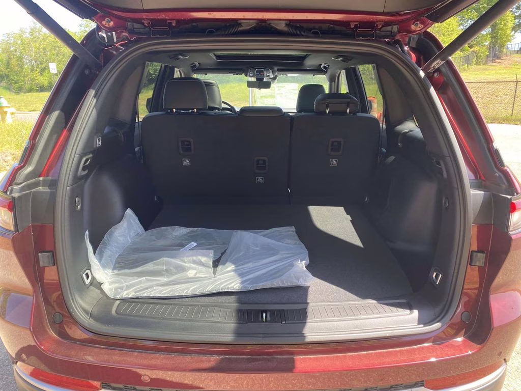 2026 Velvet Red Pearlcoat Jeep Grand Cherokee Limited 4X4 SUV