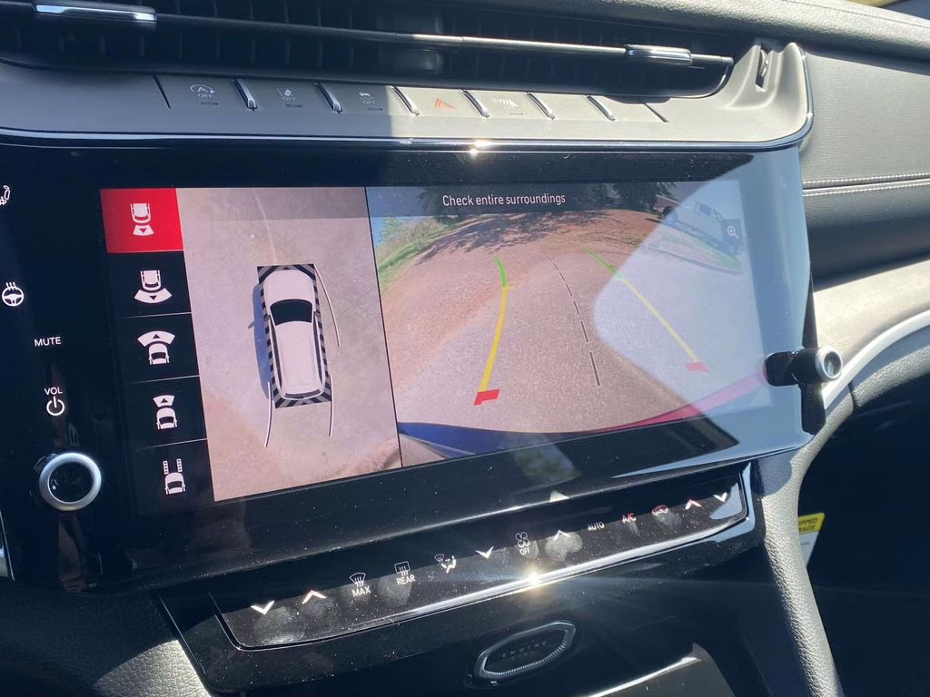 2026 Velvet Red Pearlcoat Jeep Grand Cherokee Limited 4X4 SUV