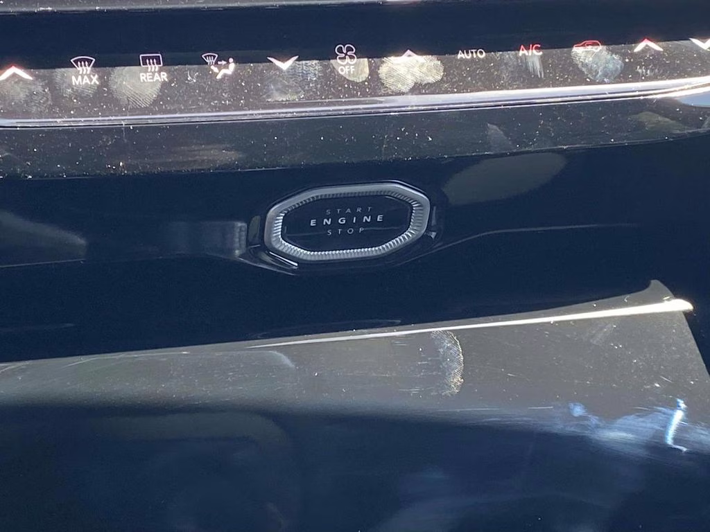 2026 Velvet Red Pearlcoat Jeep Grand Cherokee Limited 4X4 SUV