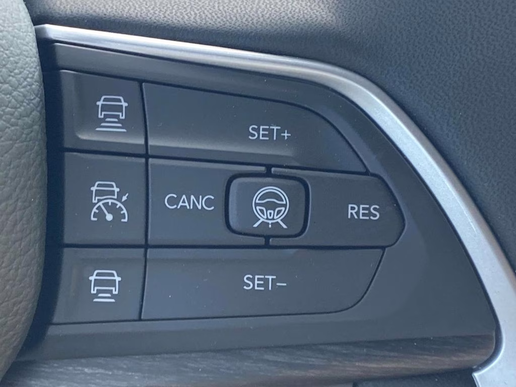 2026 Diamond Black Crystal Pearlcoat Jeep Grand Cherokee L Limited RWD SUV