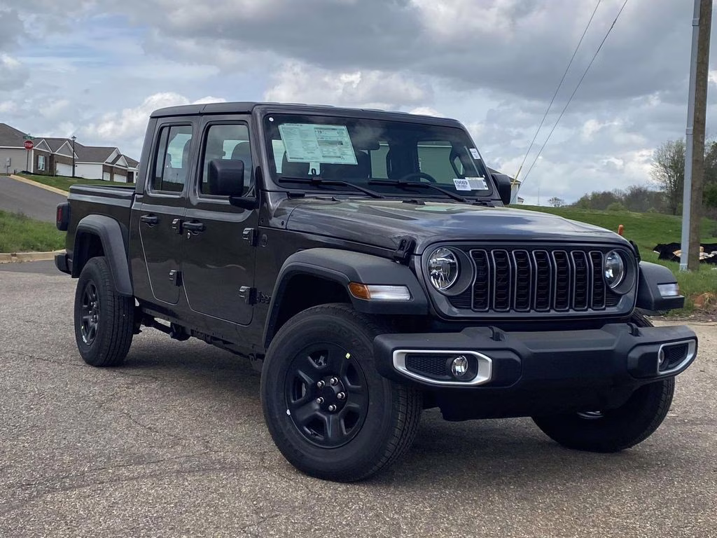 2026 Granite Crystal Metallic Clearcoat Jeep Gladiator Sport 4X4 Truck